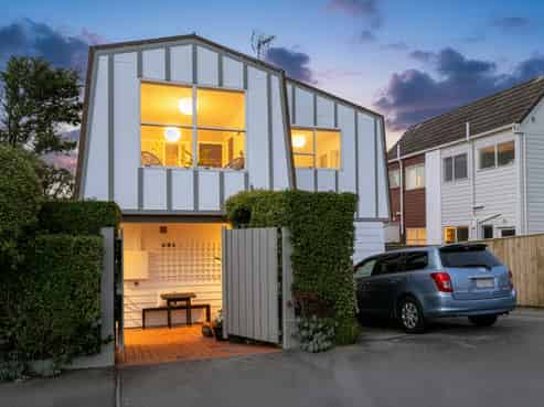 1/3 Cockburn Street, Kilbirnie