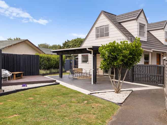10 Humphries Place, Awapuni