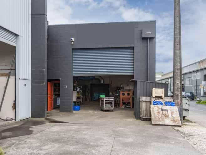 Wairau Valley 293sqm automotive workshop