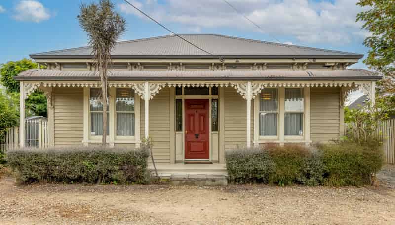 15 Champion Street, Edgeware