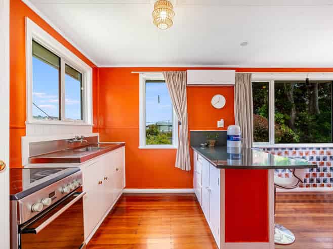 50 Dimock Street, Titahi Bay