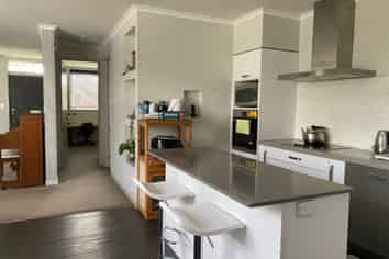 34 Scoria Close, Pyes Pa