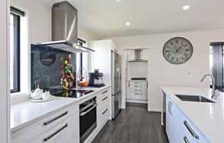 6 Horton Close, Frimley