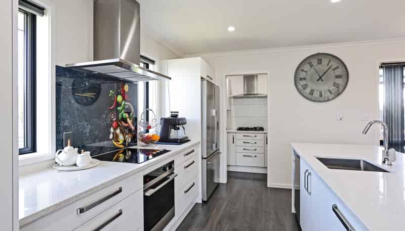 6 Horton Close, Frimley