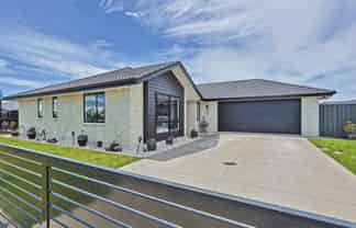 6 Horton Close, Frimley