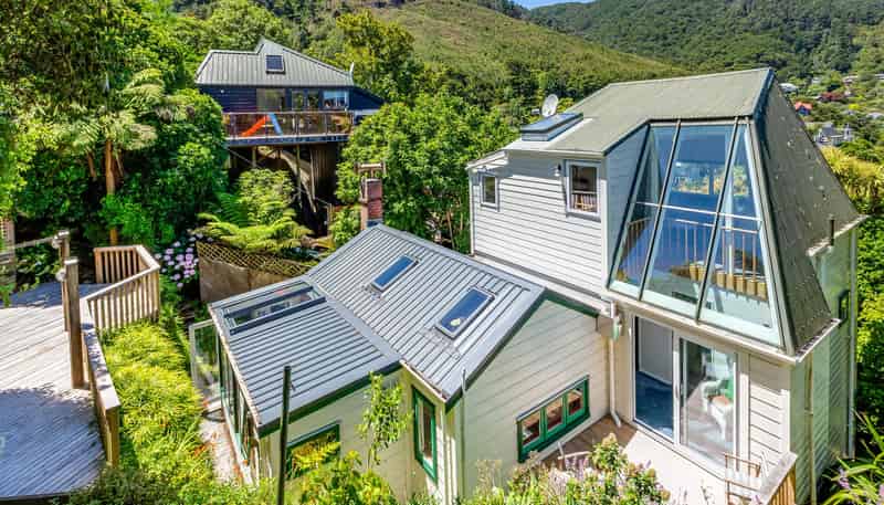 21 Ferry Road, Days Bay, Eastbourne