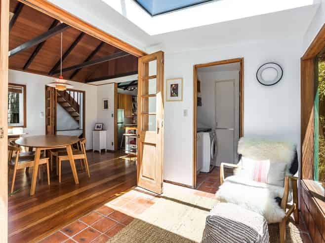 21 Ferry Road, Days Bay, Eastbourne