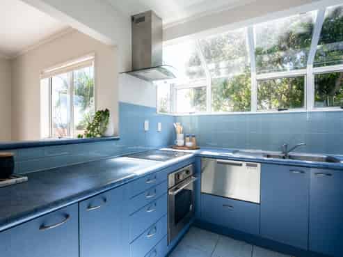 2/13 Fairclough Road, Beach Haven