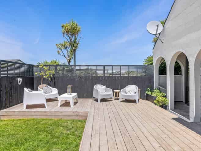 2/26 Salem Place, Torbay