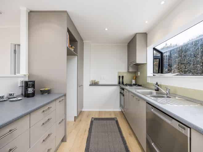 49A Springfield Road, Western Springs