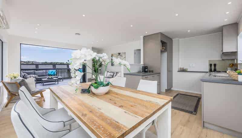 49A Springfield Road, Western Springs