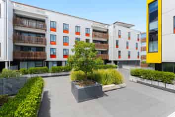 512/22 Library Lane, Albany