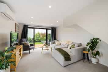 11/129 Sherborne Street, Saint Albans