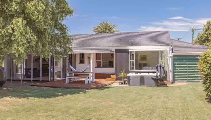 13 Penguin Street, Southshore