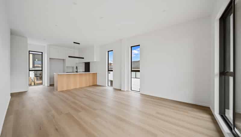 2/17 Sunnyfield Crescent, Glenfield