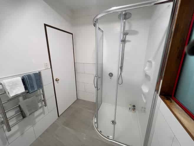 2/18 Hinau Road (Fully-Furnished Townhouse), Hataitai