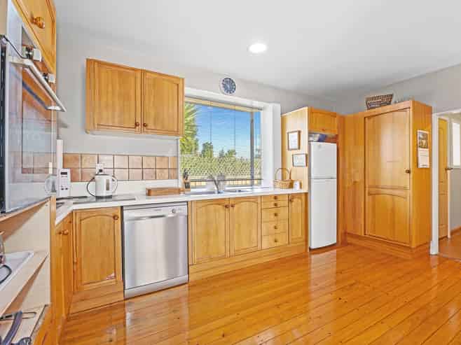 4/160 Breezes Road, Wainoni