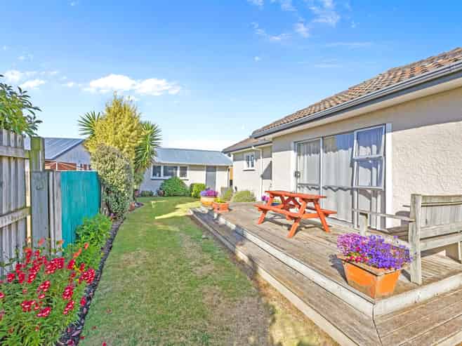 4/160 Breezes Road, Wainoni