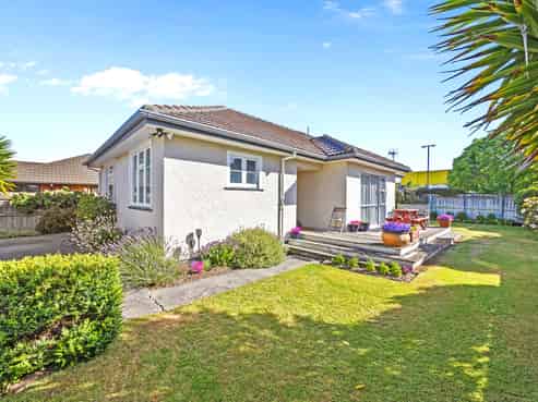 4/160 Breezes Road, Aranui