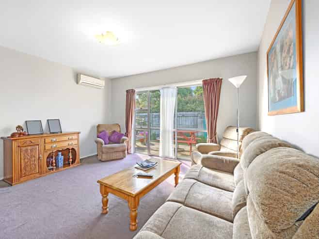 4/160 Breezes Road, Wainoni