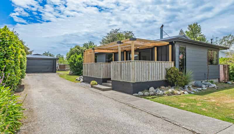 8 Coleman Place, DARFIELD