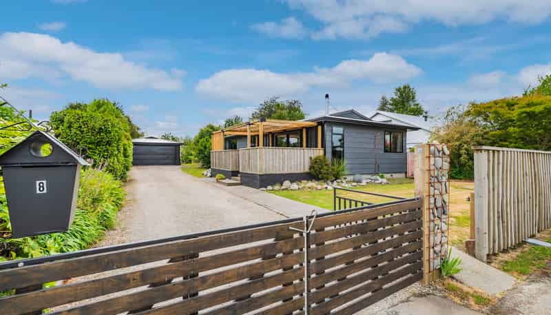 8 Coleman Place, DARFIELD