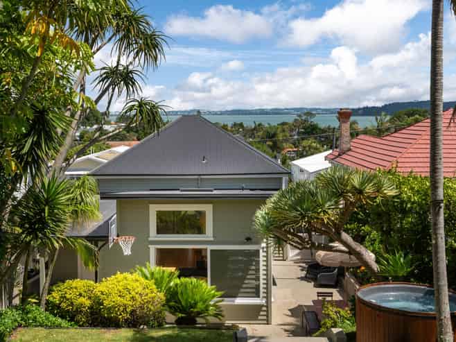 12 Peel Street, Westmere