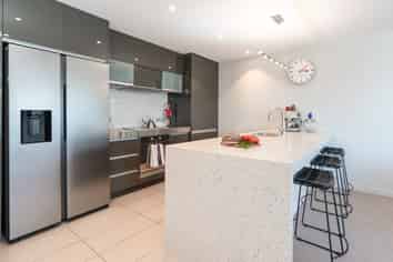 1B/140 Oriental Parade, Oriental Bay