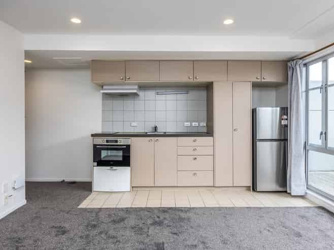 1J/3 Keystone Avenue, Mount Roskill