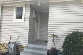 142 Western Hills Drive, Kensington