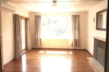 142 Western Hills Drive, Kensington