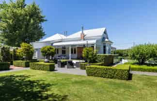 100A Longlands Road, Longlands