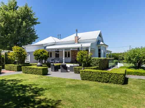 100A Longlands Road, Longlands