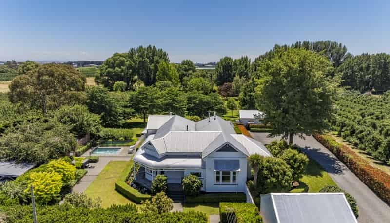 100A Longlands Road, Longlands