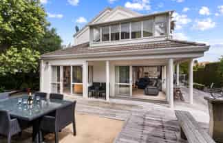 29 Bronte Place, Somerville