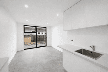 1/160 Clarence Street, Riccarton