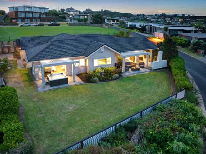 23 Manhattan Rise, Orewa