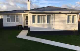 13 Christmas Road, Manurewa