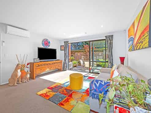 2/14 London Street, Richmond