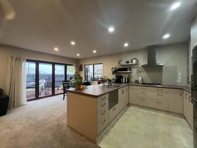 25 Breakwater Road, Moturoa