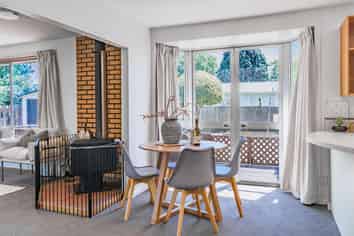 11 Gibson Drive, Hornby