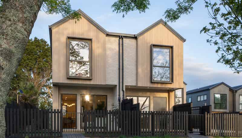 112 Beach Road, Te Atatu Peninsula