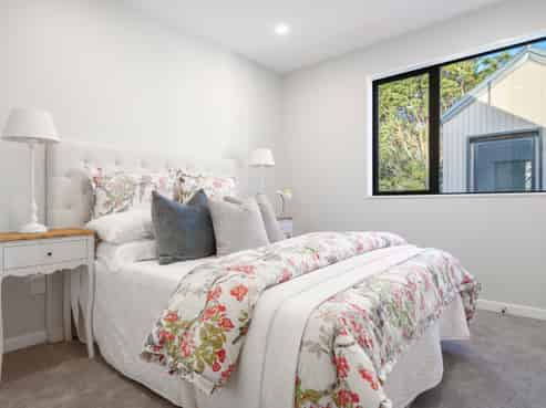 112 Beach Road, Te Atatu Peninsula