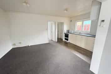 3/2 Deveron Street, Regent