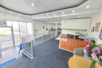 374M² ROAD FRONTAGE OFFICE/RETAIL SPACE FOR LEASE
