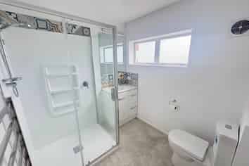 4/310 Western Hills Drive, Avenues