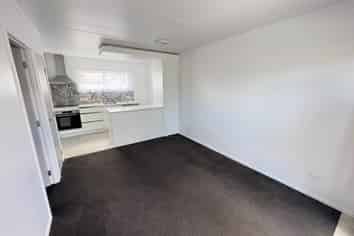 4/310 Western Hills Drive, Avenues