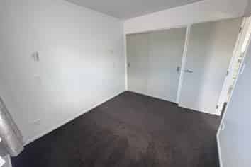 4/310 Western Hills Drive, Avenues