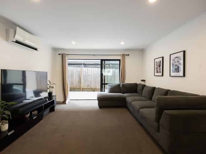 2/3 Manning Street, Hamilton Central