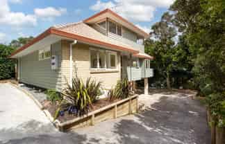 121C Ocean View Road, Hillcrest